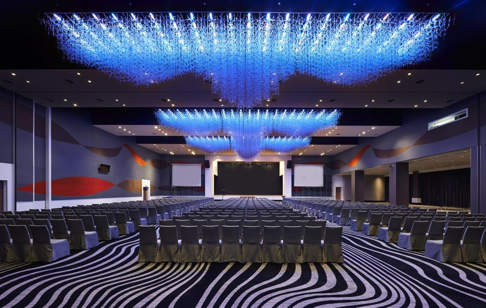 PULLMAN Hotel